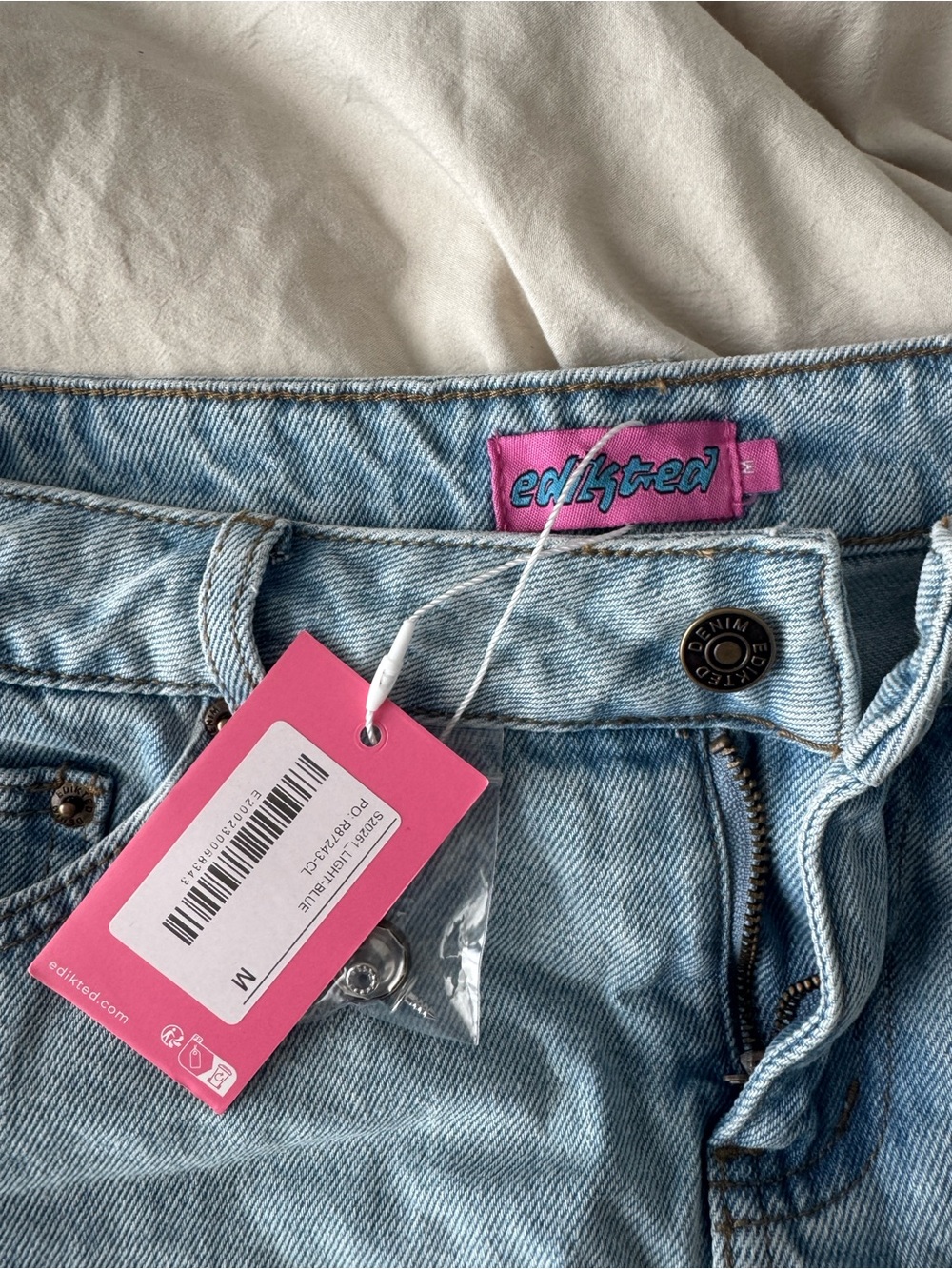 Edikted Camelia Denim Mini Skort in size M light blue NWT - Picture 3 of 5